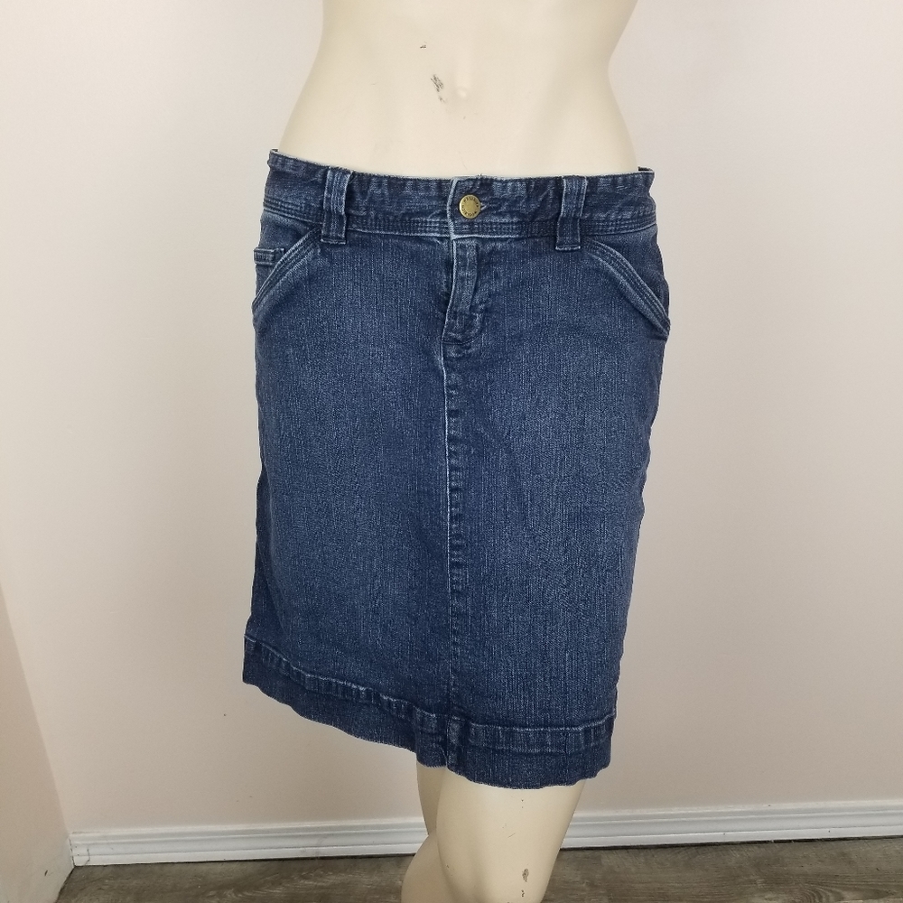 Woolrich denim skirt, size 4, dark wash jean skirt